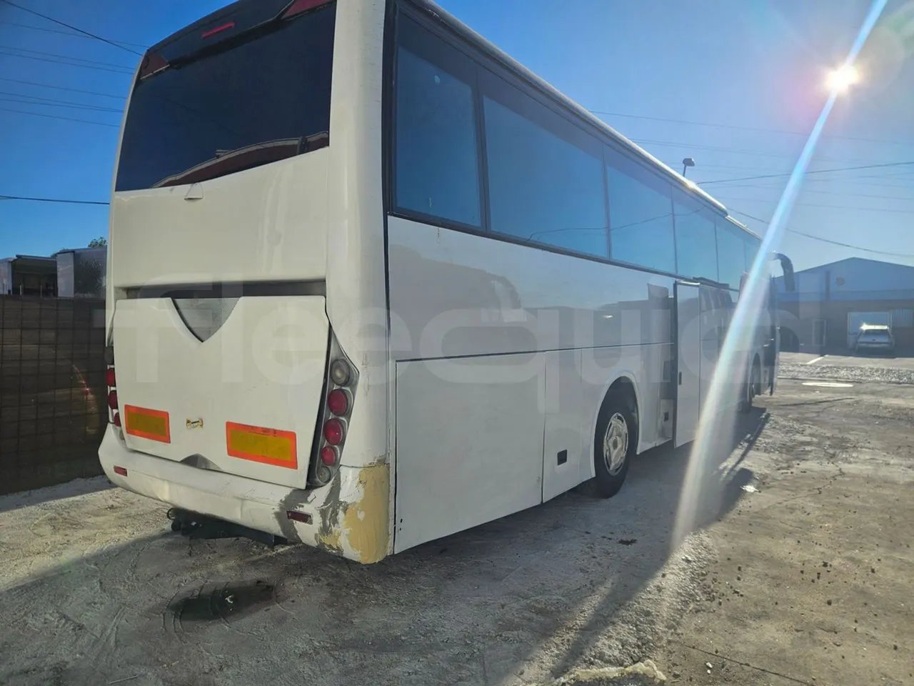 Man 18.463 HOCL Ratio - EUR4/338Kw/12.92Mt - 3/4 right rear doors open