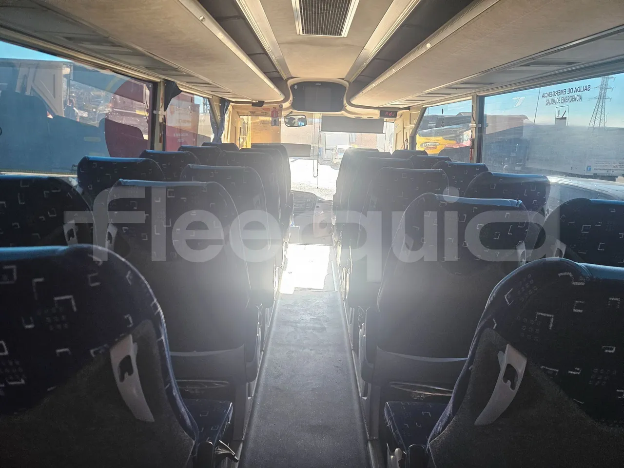 Man 18.463 HOCL Ratio - EUR4/338Kw/12.92Mt - forward view middle aisle