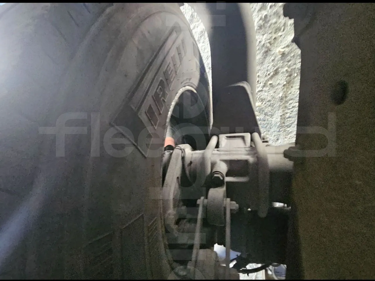 Man 18.463 HOCL Ratio - EUR4/338Kw/12.92Mt - axle 2 shock absorbers 1 left