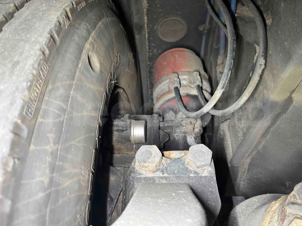 Solaris Urbino - axle 2 caliper brakes left