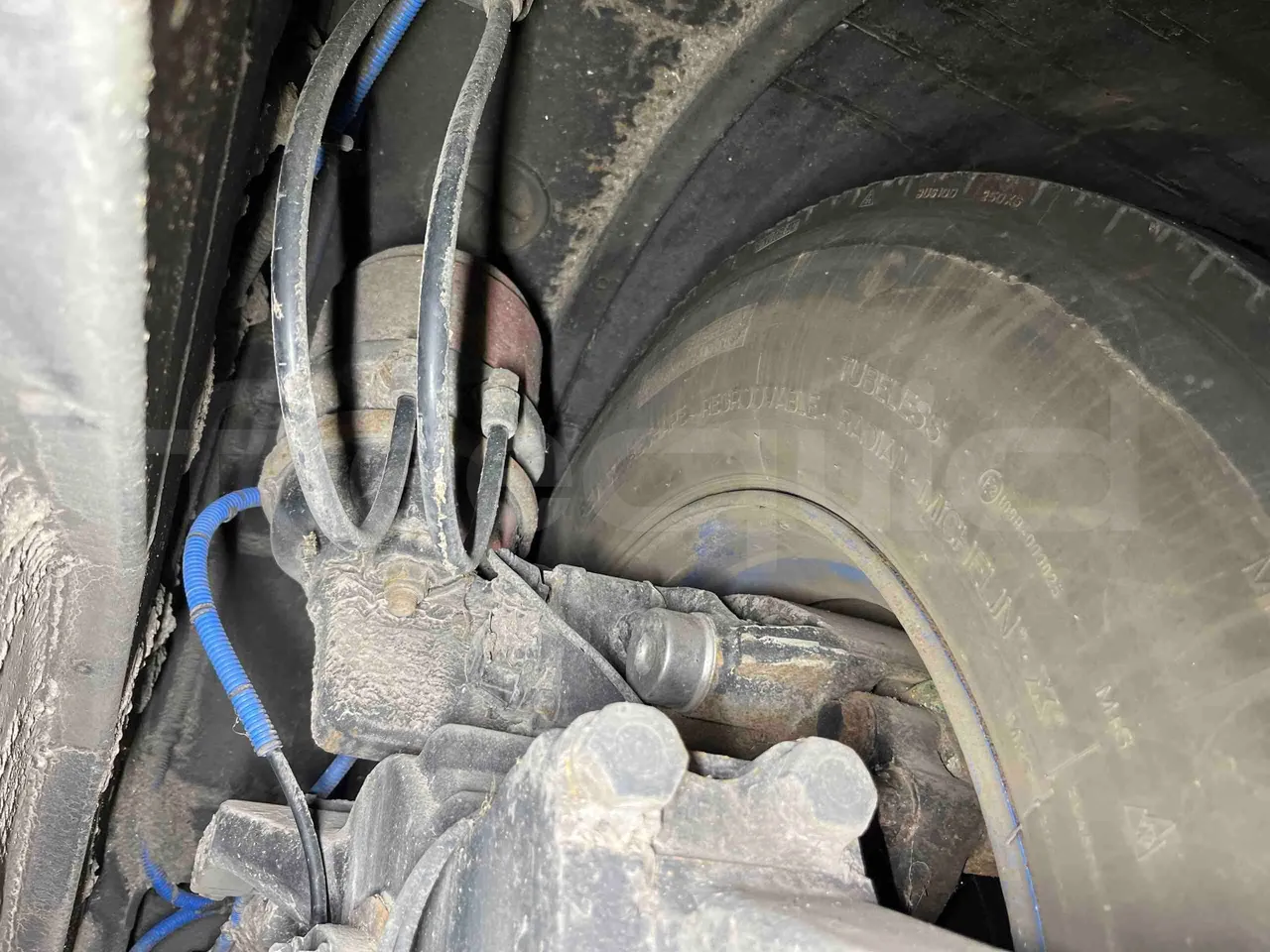 Solaris Urbino - axle 2 caliper brakes right