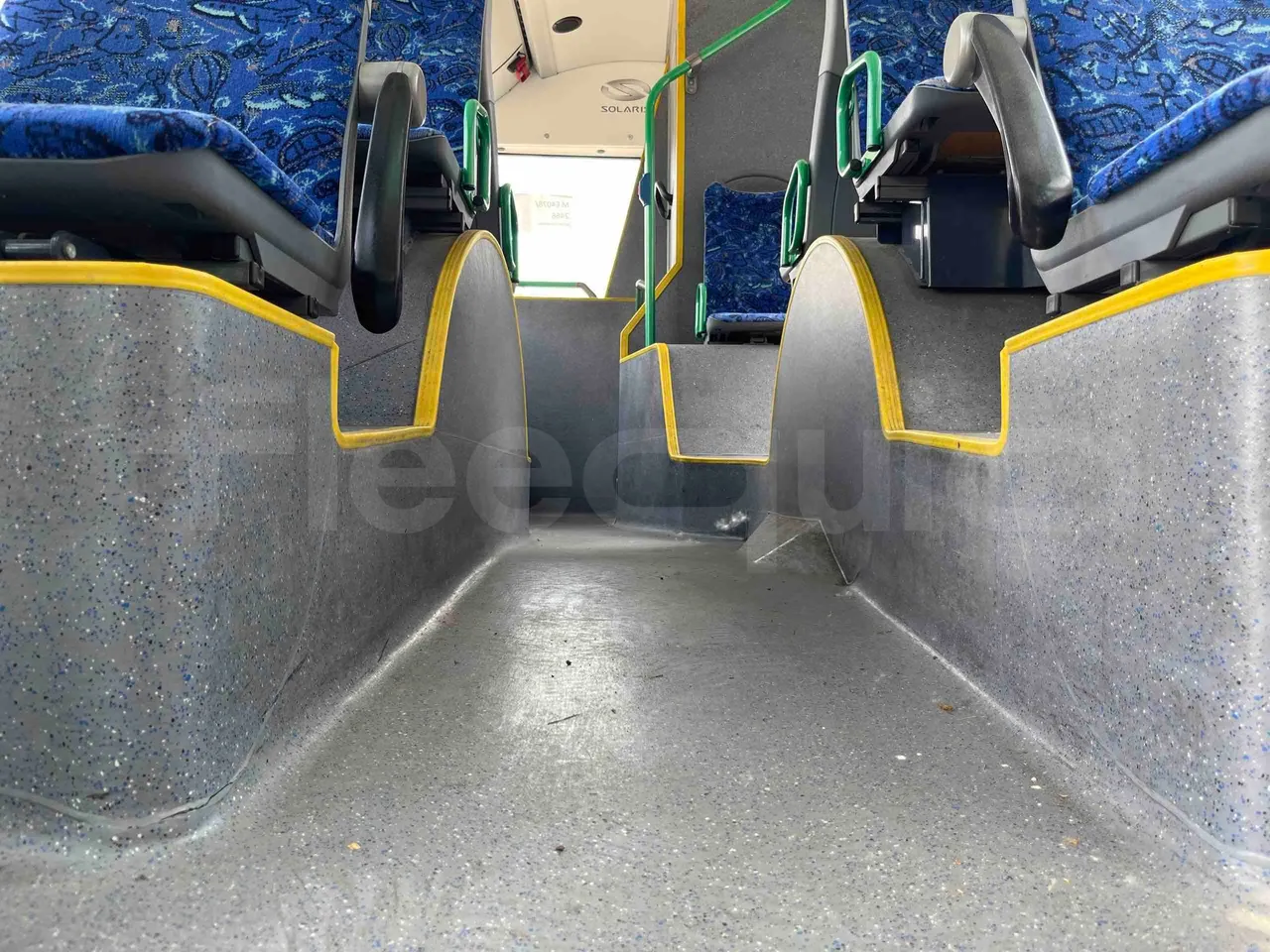 Solaris Urbino - footrest detail photo