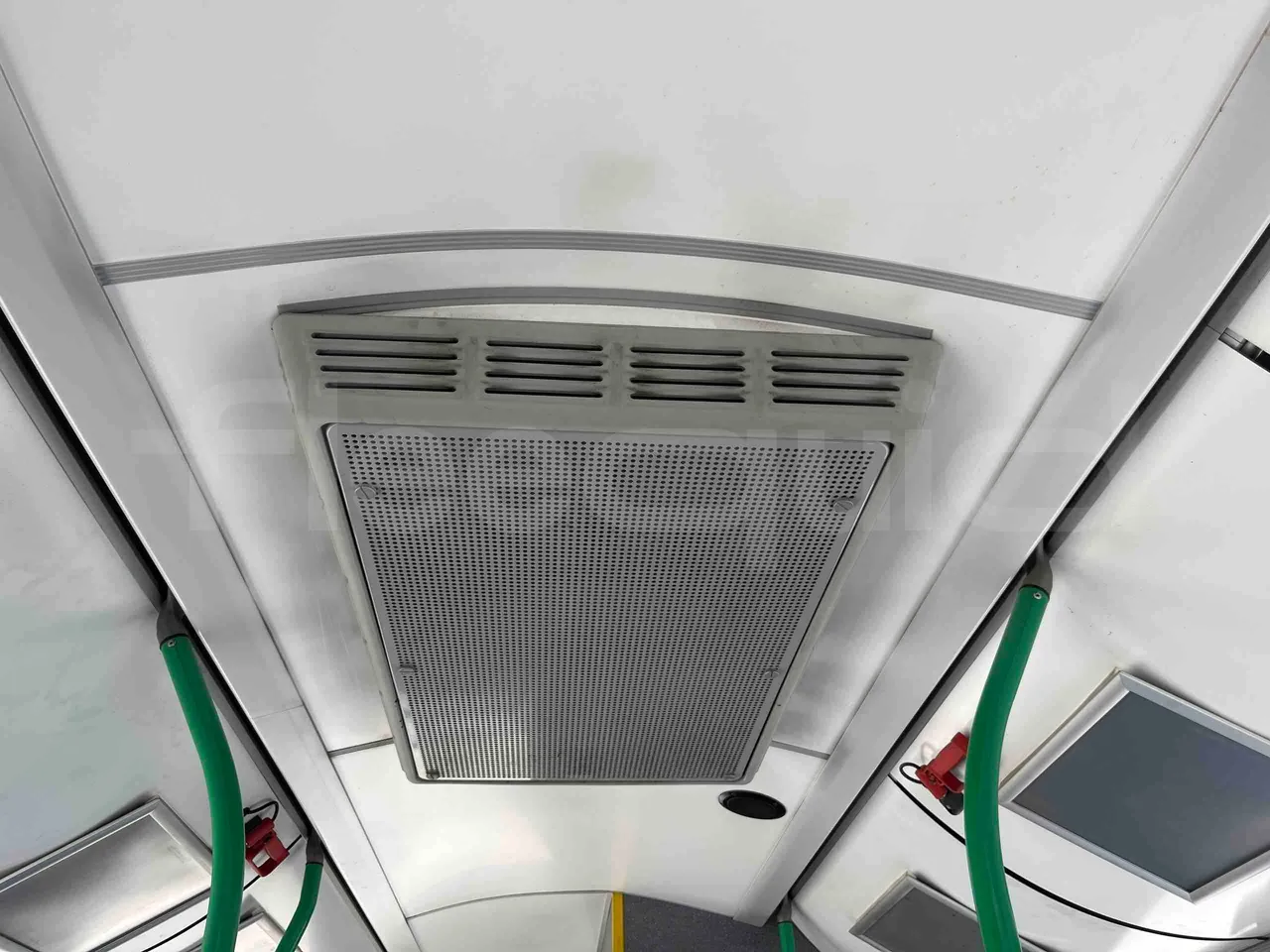 Solaris Urbino - roof hatch 2
