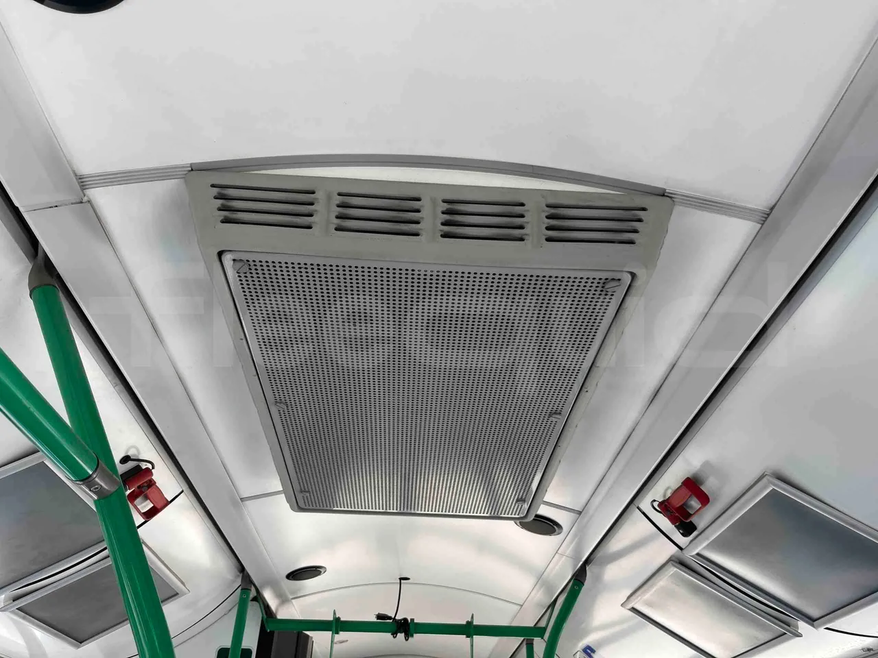 Solaris Urbino - roof hatch 3