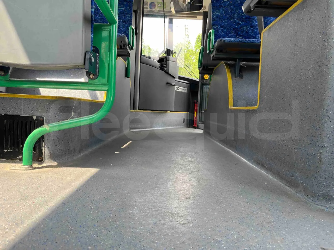Solaris Urbino - power outlets detail