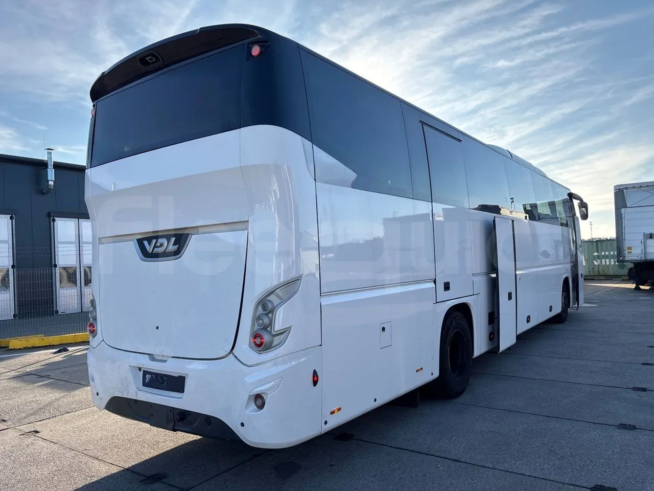 Vdl Futura FHD2 129/300 - EUR6 - 300kW - 3/4 right rear doors open