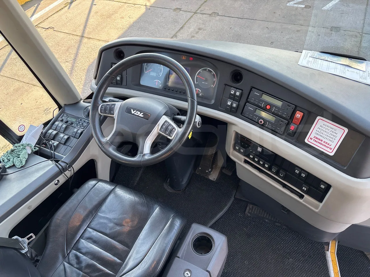 Vdl Futura FHD2 129/300 - EUR6 - 300kW - buttons panels on