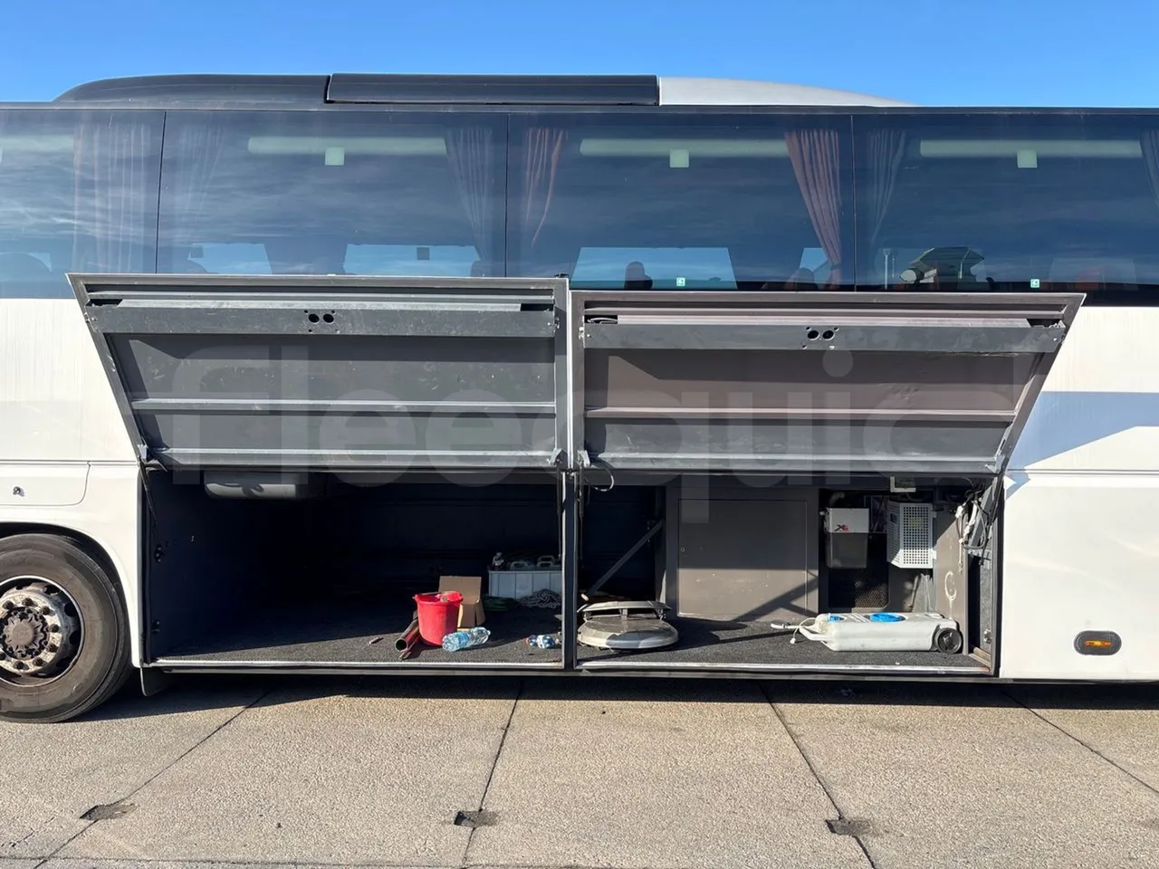 Vdl Futura FHD2 129/300 - EUR6 - 300kW - luggage rack photo