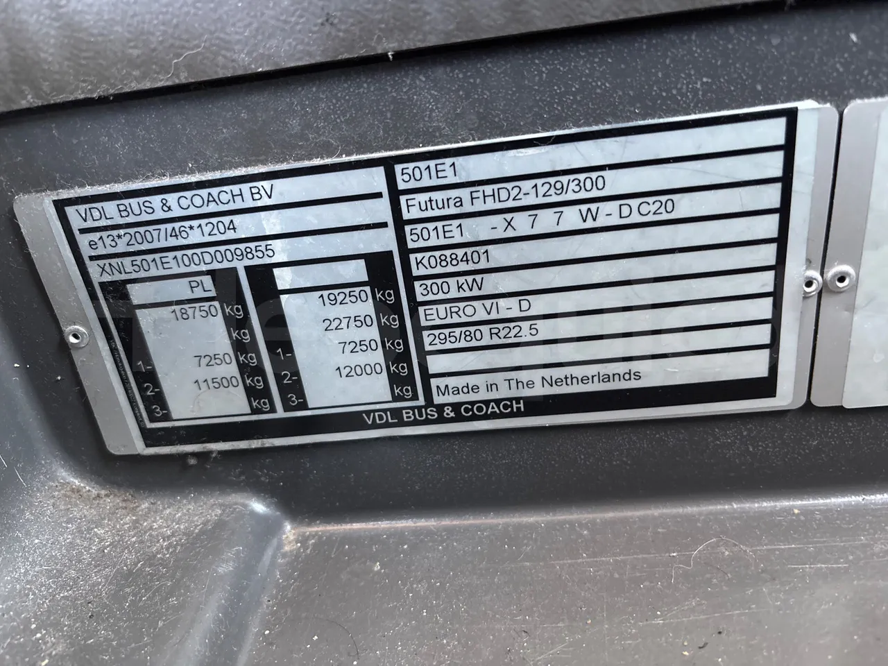Vdl Futura FHD2 129/300 - EUR6 - 300kW - vehicle plate photo