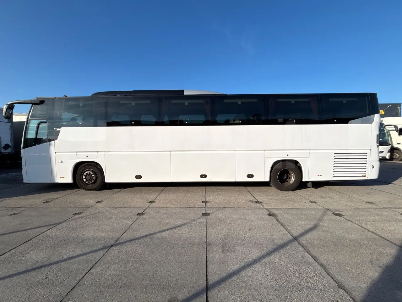 Vdl Futura FHD2 129/300 - EUR6 - 300kW - left side photo