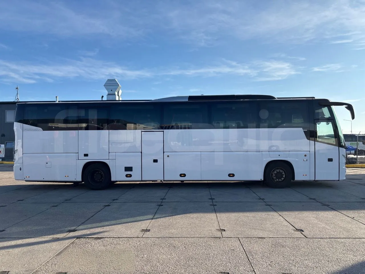Vdl Futura FHD2 129/300 - EUR6 - 300kW - right side doors closed
