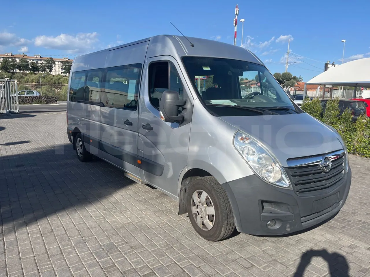 Opel Movano N4UE - 120 kwh - EURO5 - 6,198m - 3/4 front right doors