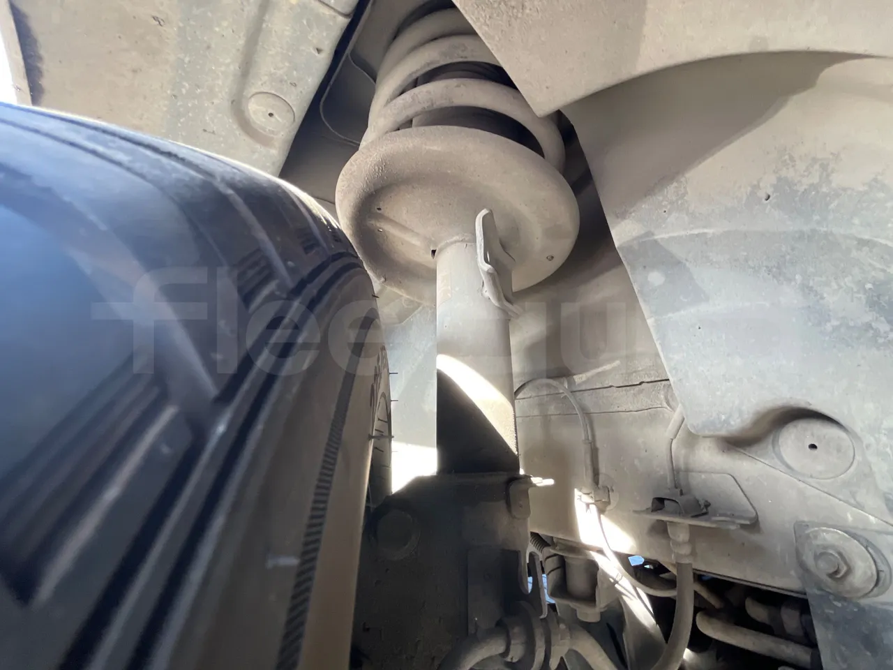 Opel Movano N4UE - 120 kwh - EURO5 - 6,198m - front shock absorbers right
