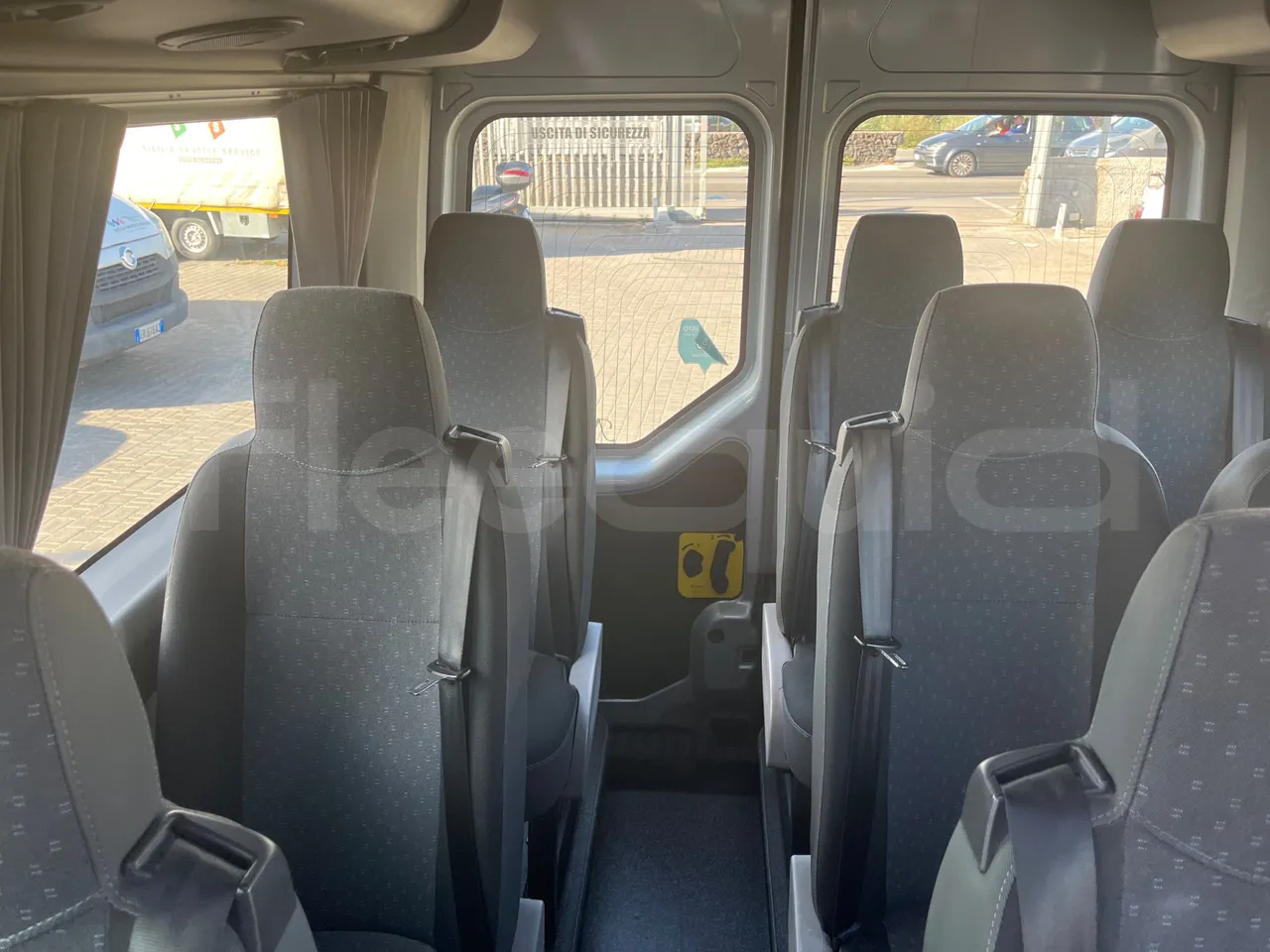Opel Movano N4UE - 120 kwh - EURO5 - 6,198m - reverse view middle aisle