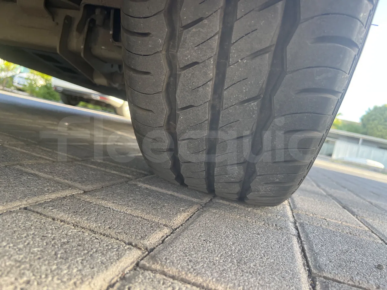 Opel Movano N4UE - 120 kwh - EURO5 - 6,198m - tread condition second axle tires left