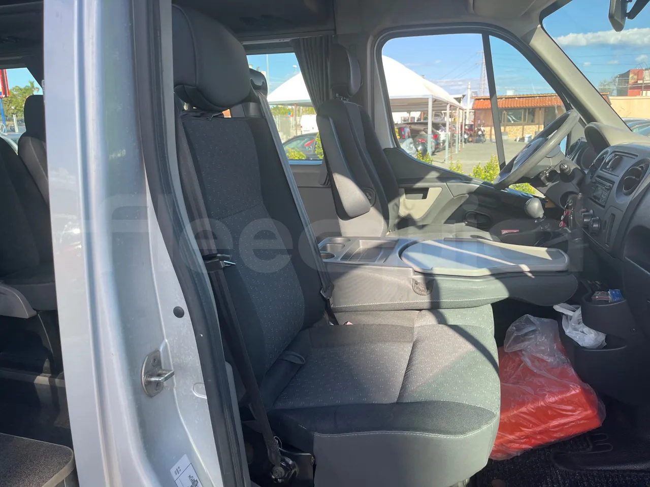 Opel Movano N4UE - 120 kwh - EURO5 - 6,198m - hostess seat photo