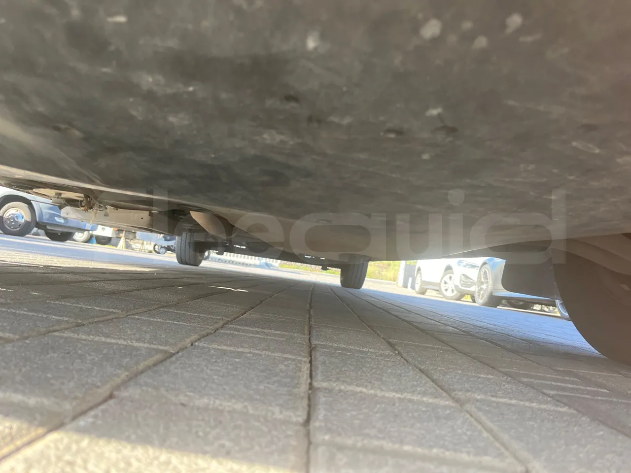 Opel Movano N4UE - 120 kwh - EURO5 - 6,198m - front undercarriage from front