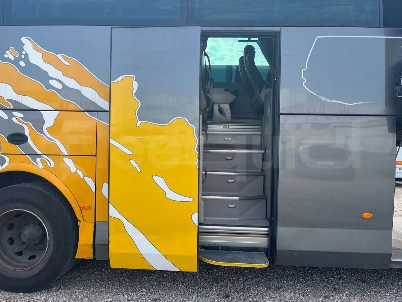 Scania Noge Titanium 12B6X2 - Euro 4 - 309 kW -  13.980 mt - front door 2 open