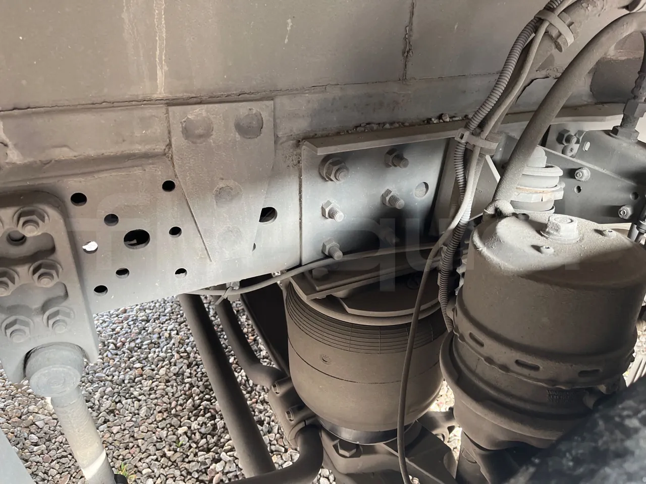 Scania Noge Titanium 12B6X2 - Euro 4 - 309 kW -  13.980 mt - axel 2 air springs 1 left