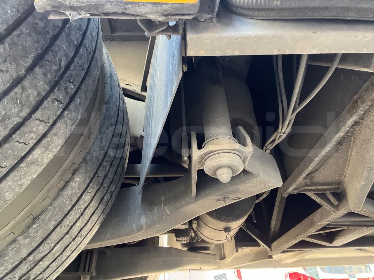 Scania Noge Titanium 12B6X2 - Euro 4 - 309 kW -  13.980 mt - axel 3 discs left