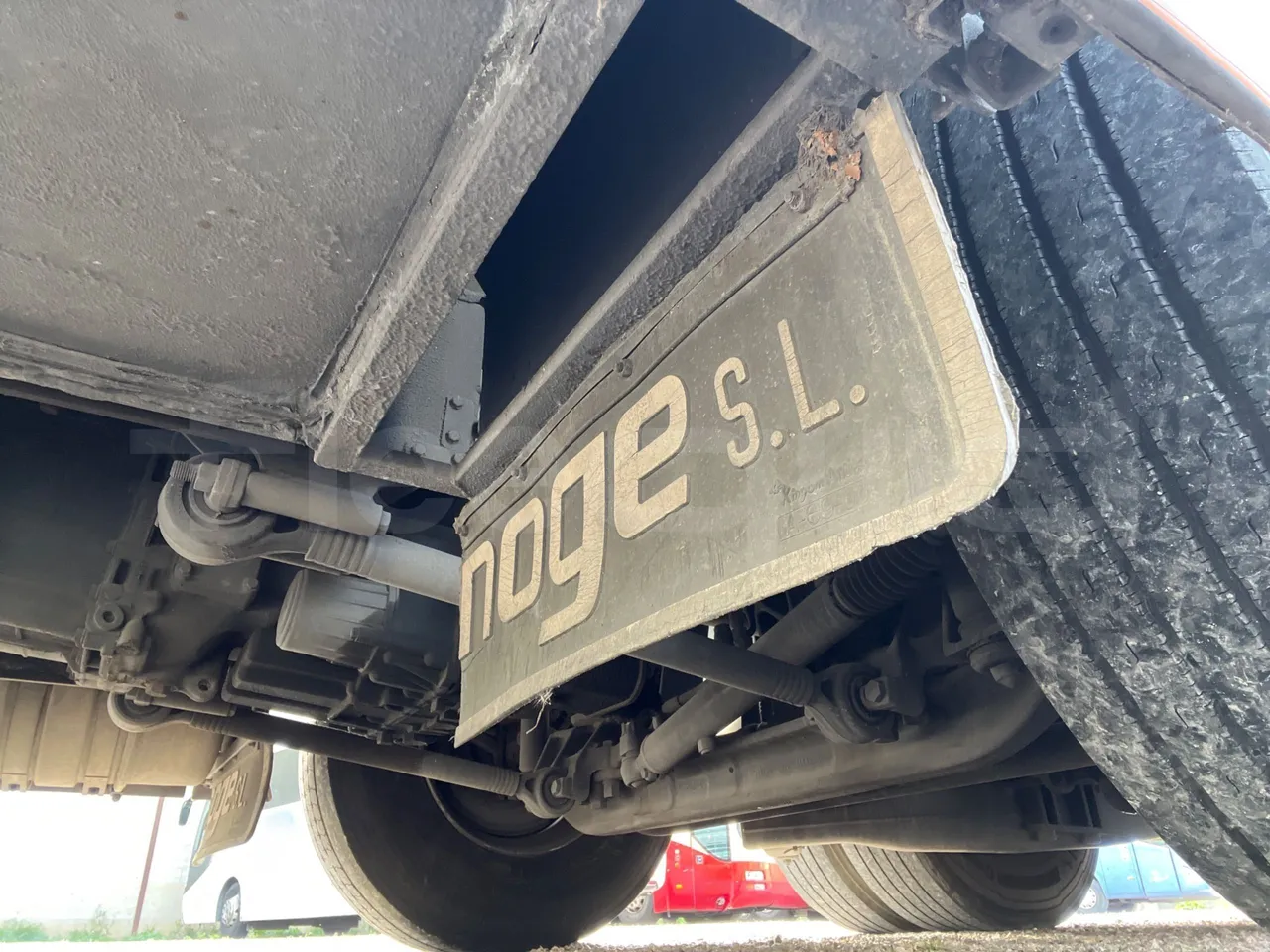 Scania Noge Titanium 12B6X2 - Euro 4 - 309 kW -  13.980 mt - axel 3  discs right