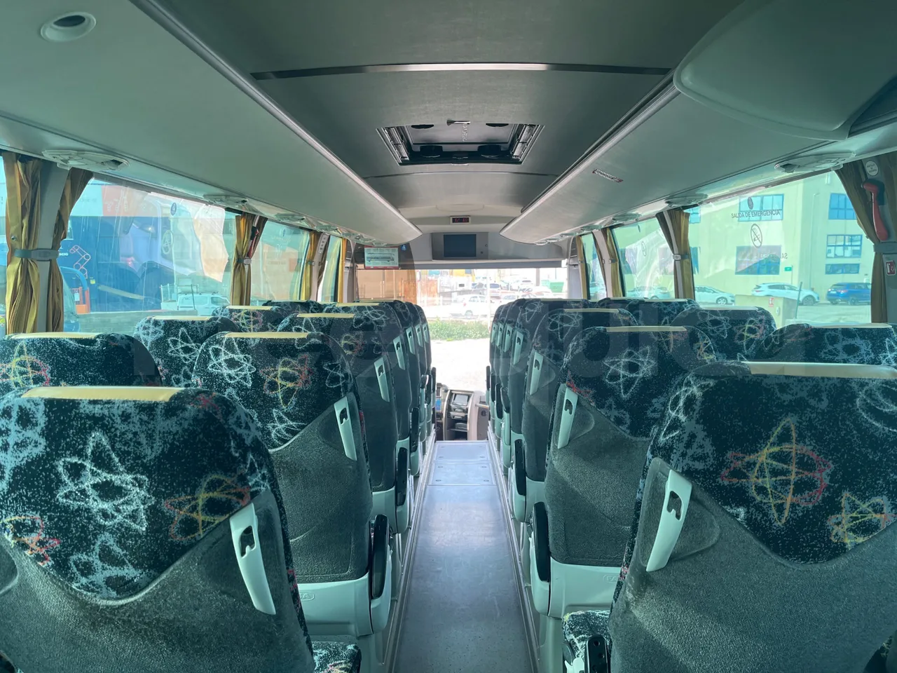 Scania Noge Titanium 12B6X2 - Euro 4 - 309 kW -  13.980 mt - forward view middle aisle