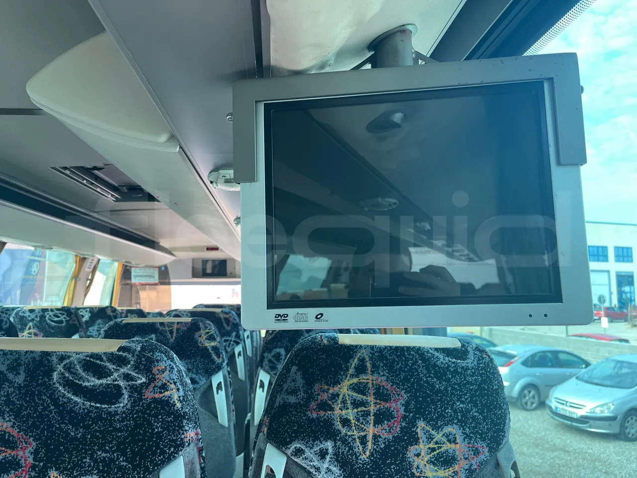 Scania Noge Titanium 12B6X2 - Euro 4 - 309 kW -  13.980 mt - monitor detail photo