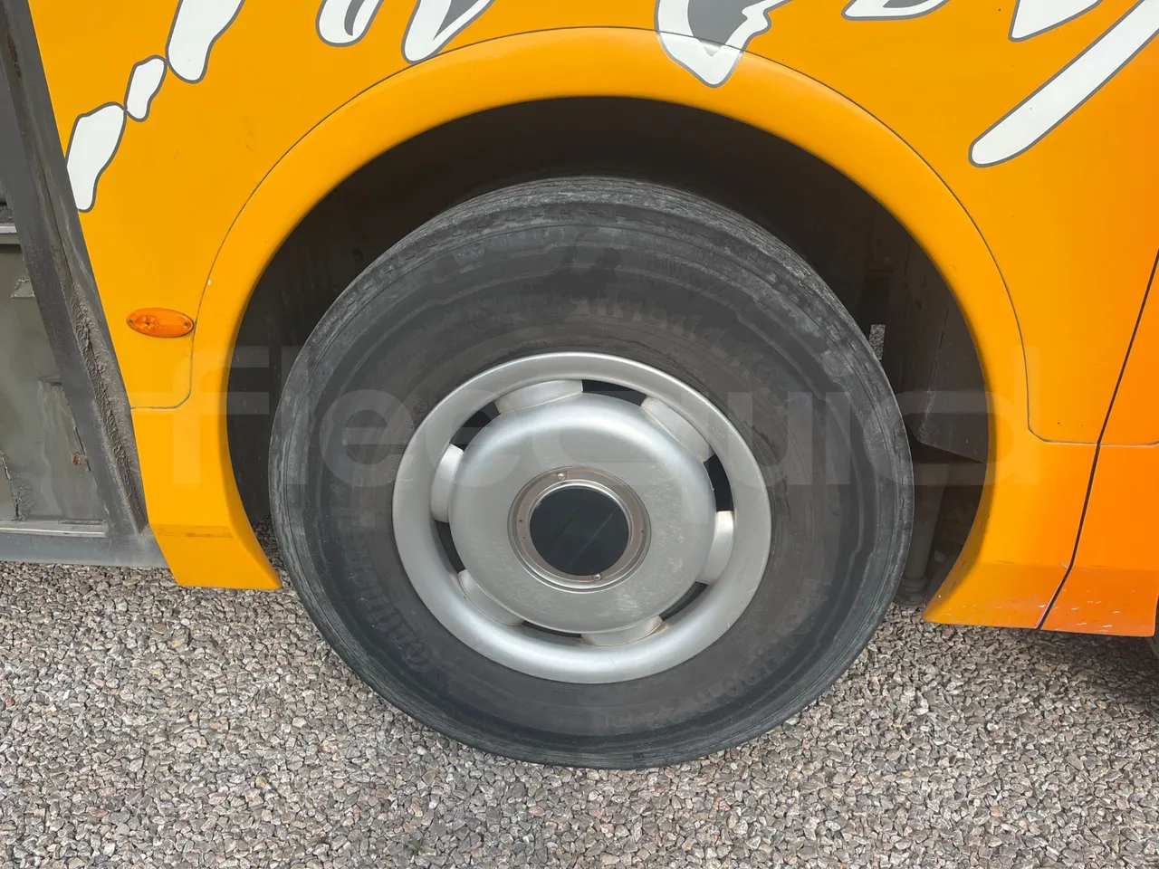 Scania Noge Titanium 12B6X2 - Euro 4 - 309 kW -  13.980 mt - tread condition front tires left