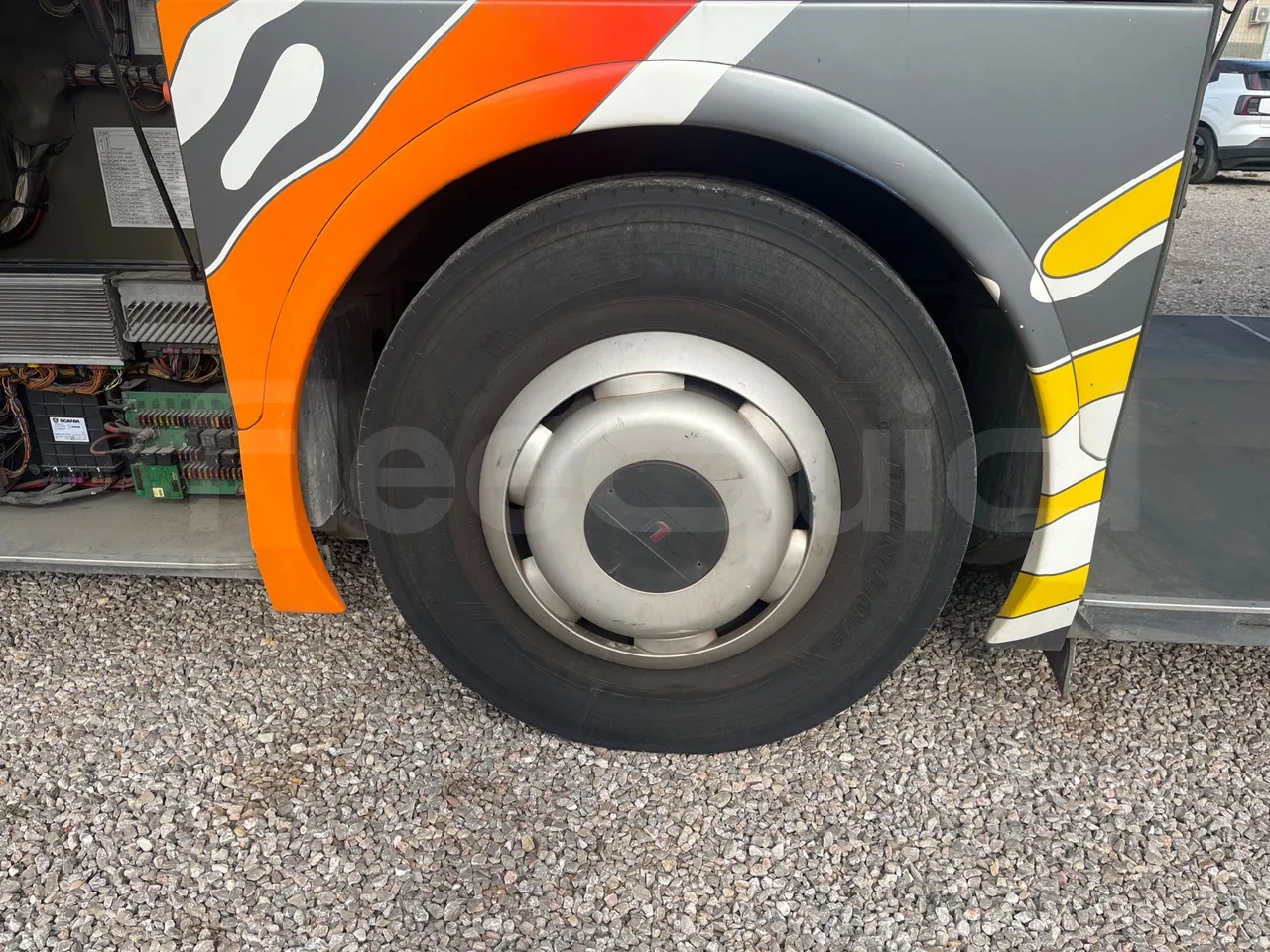 Scania Noge Titanium 12B6X2 - Euro 4 - 309 kW -  13.980 mt - tread condition second axle tires left