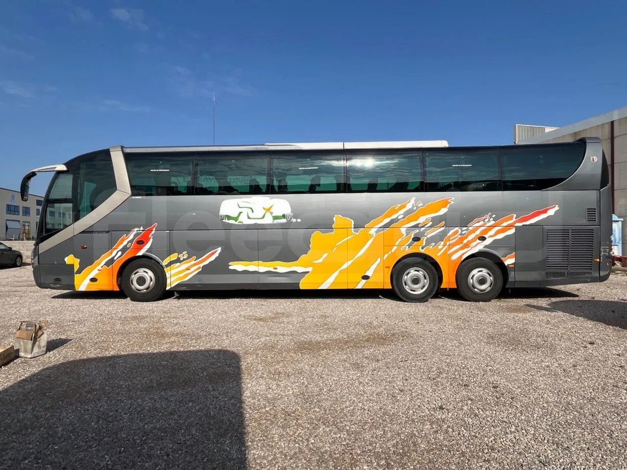 Scania Noge Titanium 12B6X2 - Euro 4 - 309 kW -  13.980 mt - left side photo