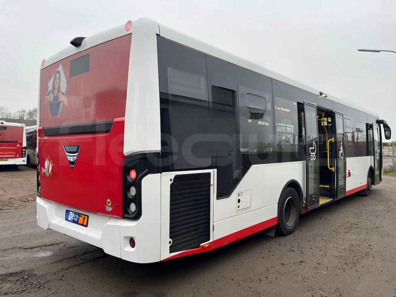 Vdl Citea LLE-120/255 405E1 - Euro6 - 182kW - 11.980mt - 3/4 right rear doors open