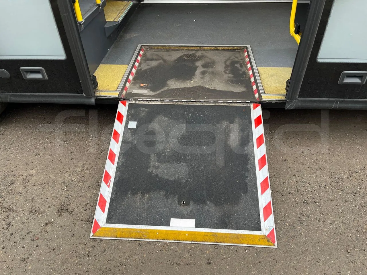 Vdl Citea LLE-120/255 405E1 - Euro6 - 182kW - 11.980mt - platform open photo