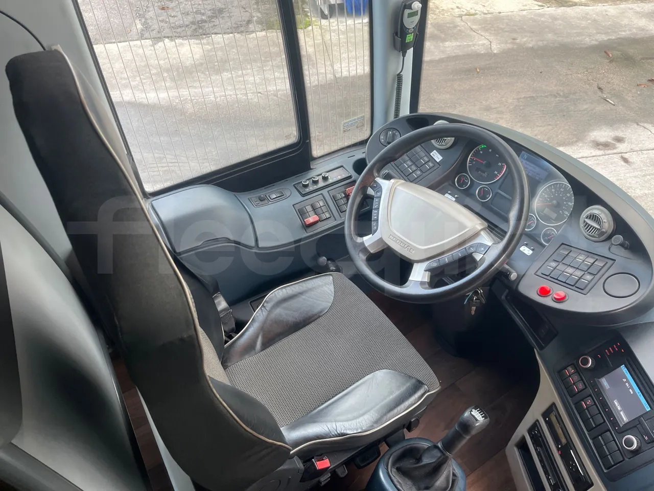 Neoplan JETLINER B274600 - Euro6 - 294kW - 13mt - driver's seat photo
