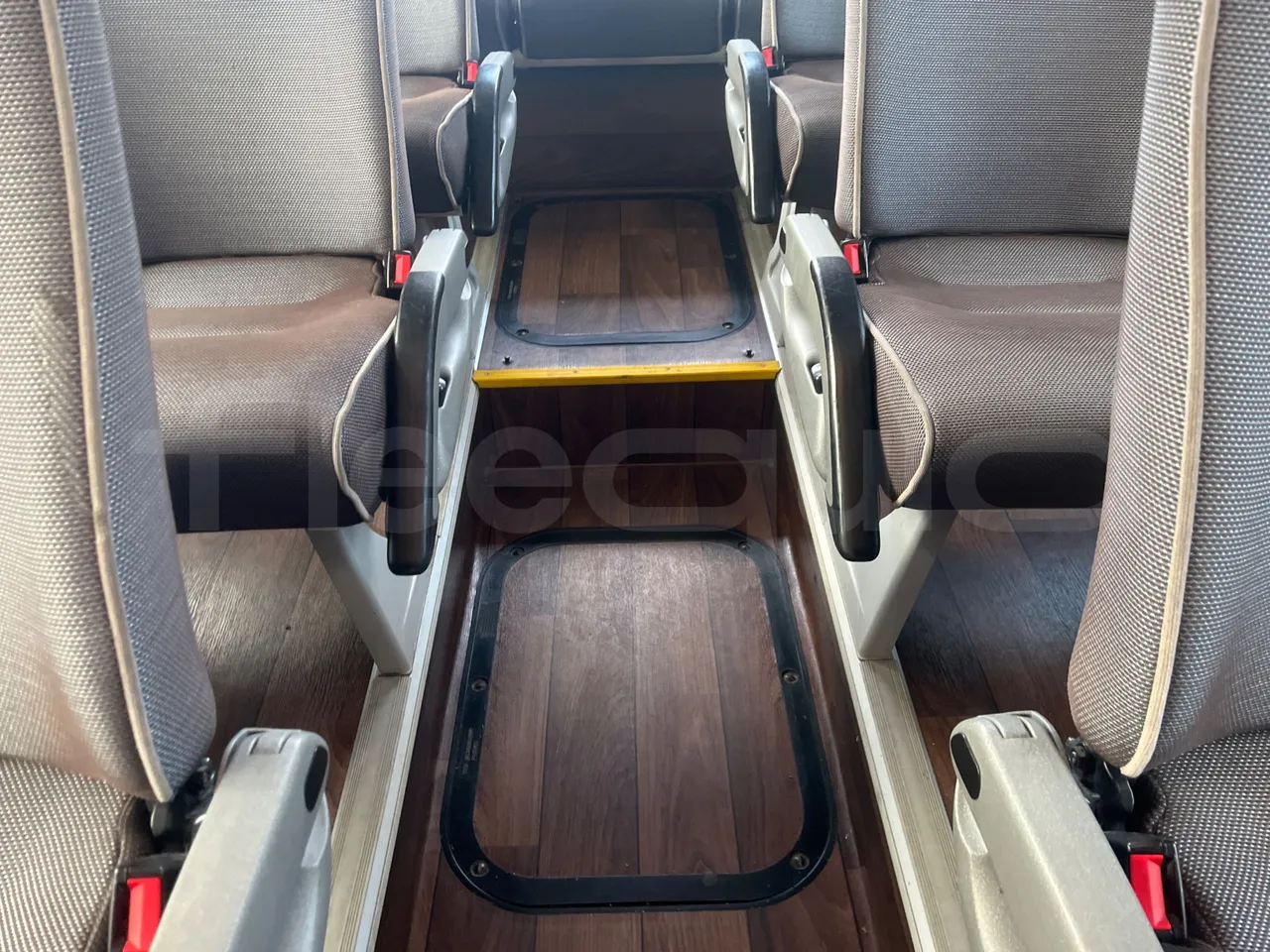 Neoplan JETLINER B274600 - Euro6 - 294kW - 13mt - floor hatches photo