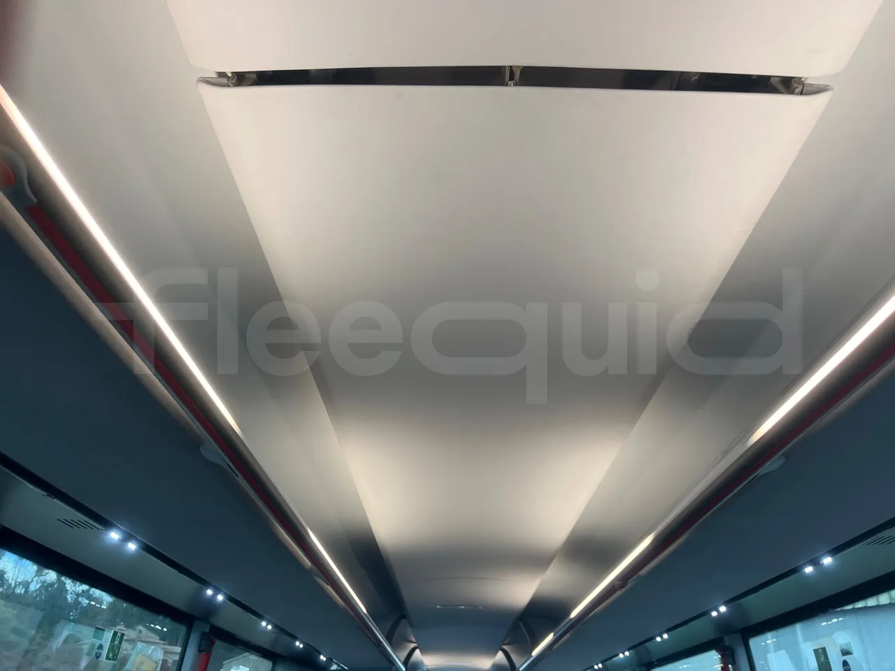 Neoplan JETLINER B274600 - Euro6 - 294kW - 13mt - roof hatch 1