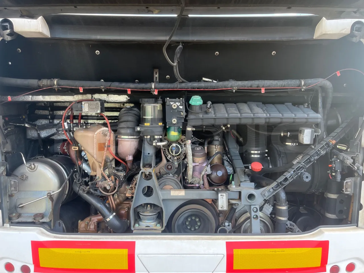 Neoplan JETLINER B274600 - Euro6 - 294kW - 13mt - rear hatch open