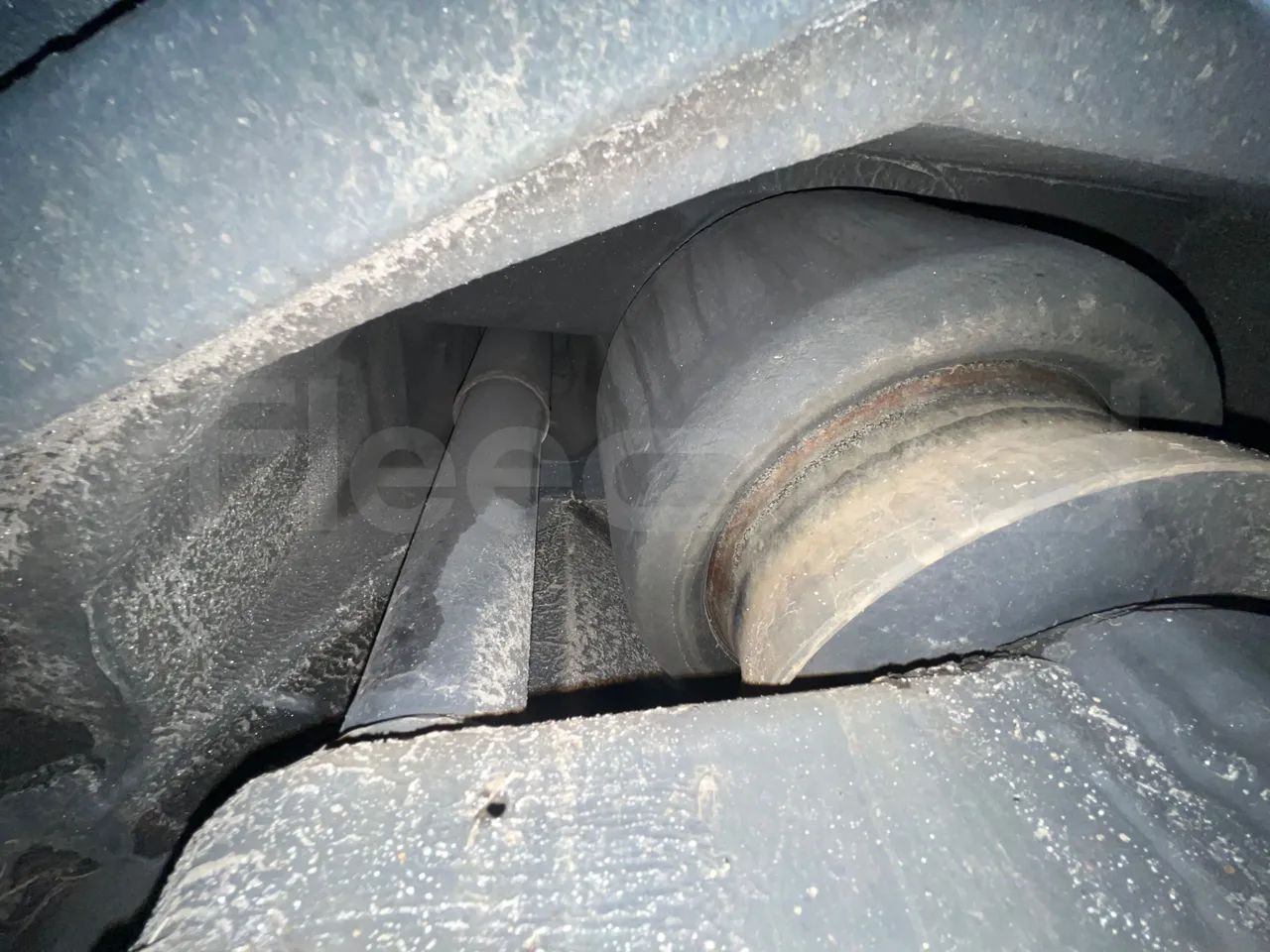 Setra S516 410 02 - EUR6 - 315kW - 13.115m - axel 2 air springs 1 left