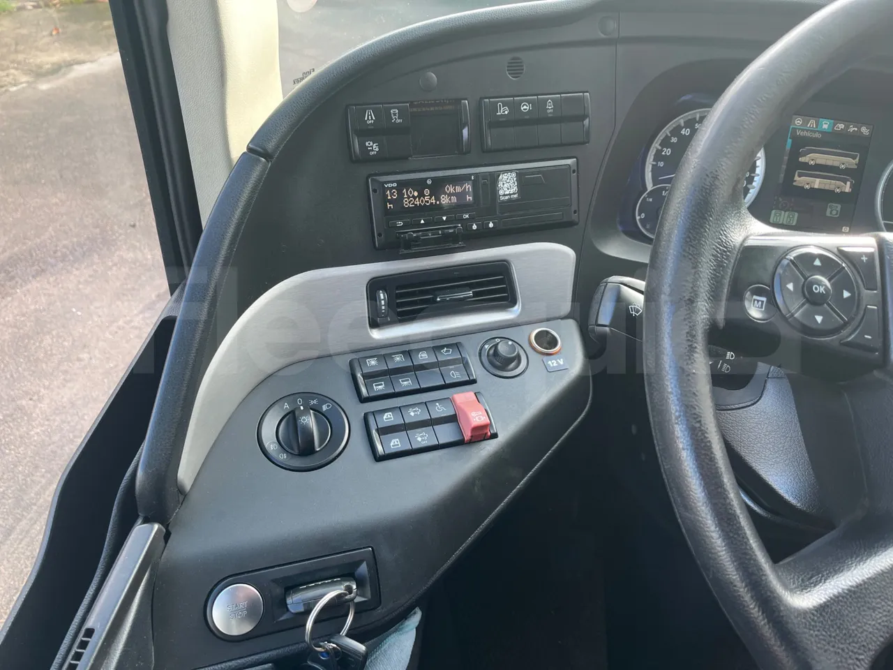 Setra S516 410 02 - EUR6 - 315kW - 13.115m - onboard devices 2