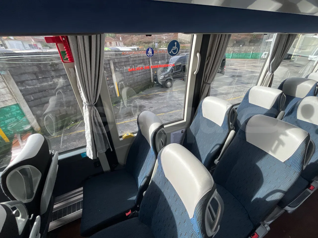 Setra S516 410 02 - EUR6 - 315kW - 13.115m - disabled area photo