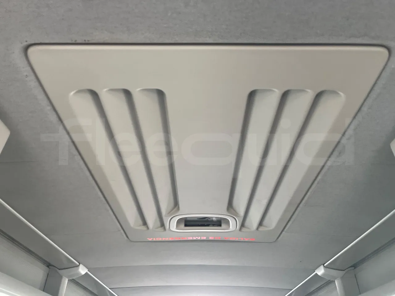 Setra S516 410 02 - EUR6 - 315kW - 13.115m - roof hatch 1