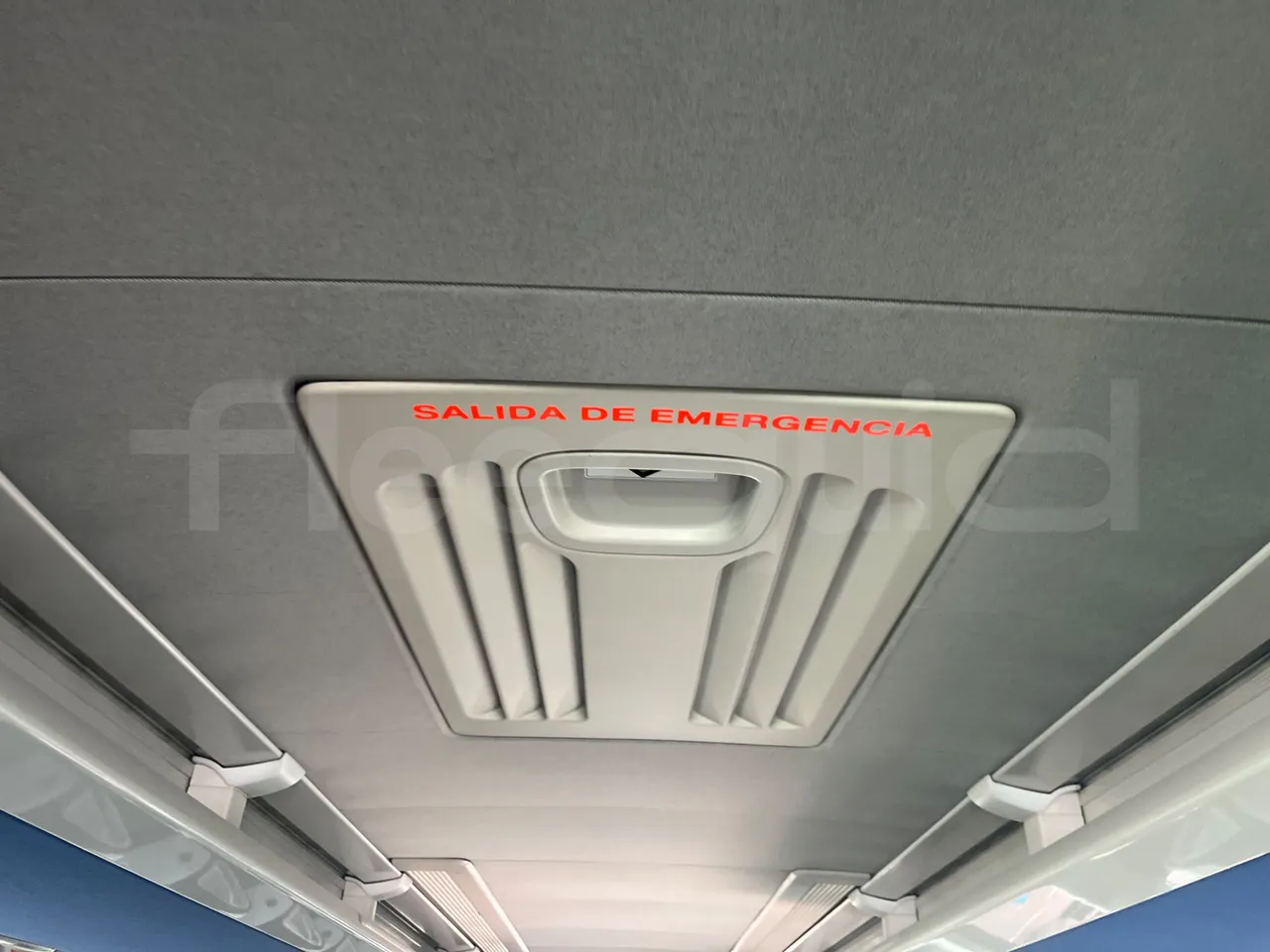 Setra S516 410 02 - EUR6 - 315kW - 13.115m - roof hatch 2