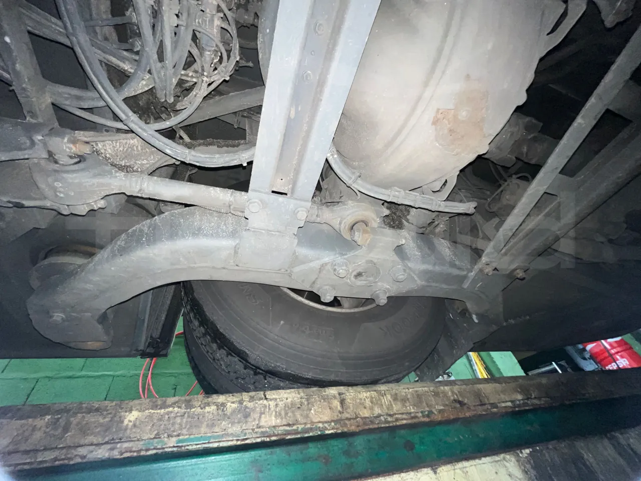 Setra S516 410 02 - EUR6 - 315kW - 13.115m - axle 3 right side