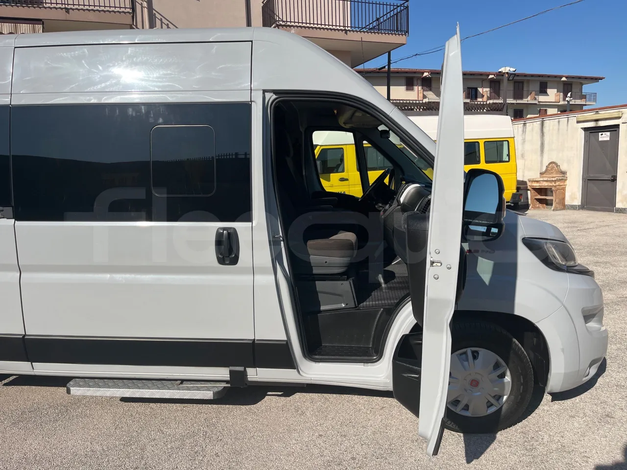 Fiat Ducato 250CENRC HE9RT - Euro 6 - 103 kW - 5.998 mt - front door 1 open