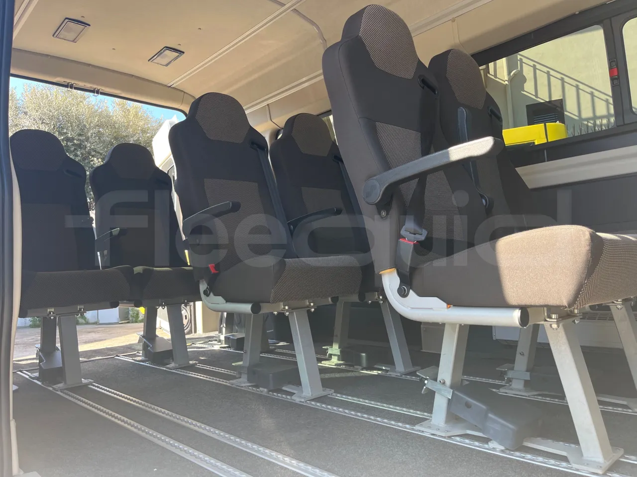 Fiat Ducato 250CENRC HE9RT - Euro 6 - 103 kW - 5.998 mt - seat brackets photo