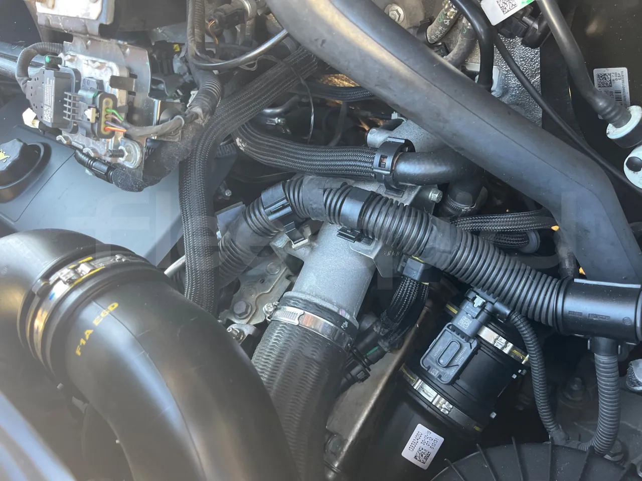 Fiat Ducato 250CENRC HE9RT - Euro 6 - 103 kW - 5.998 mt - air conditioning compressor