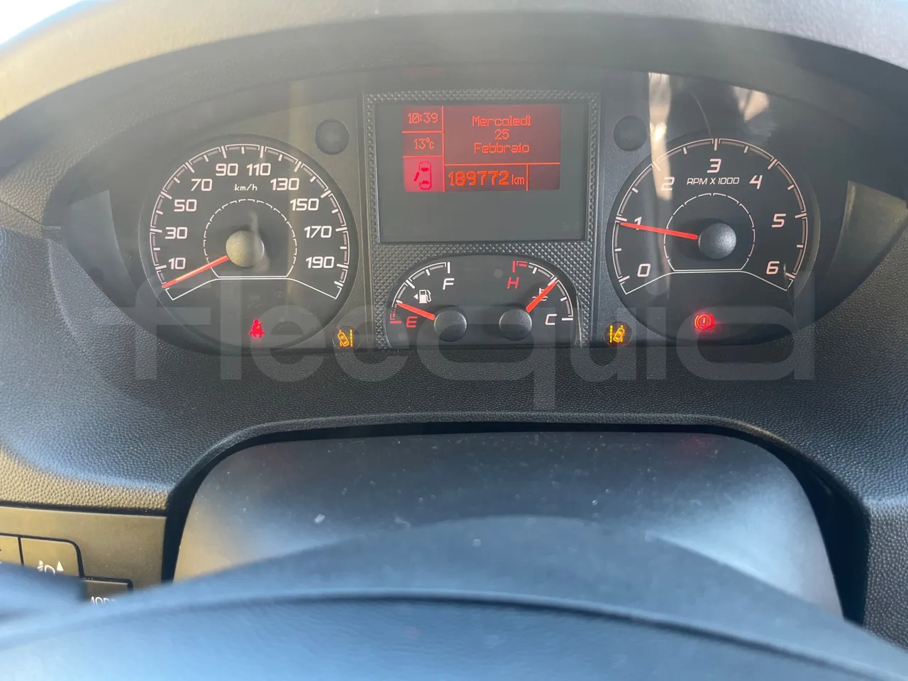 Fiat Ducato 250CENRC HE9RT - Euro 6 - 103 kW - 5.998 mt - dashboard lights on