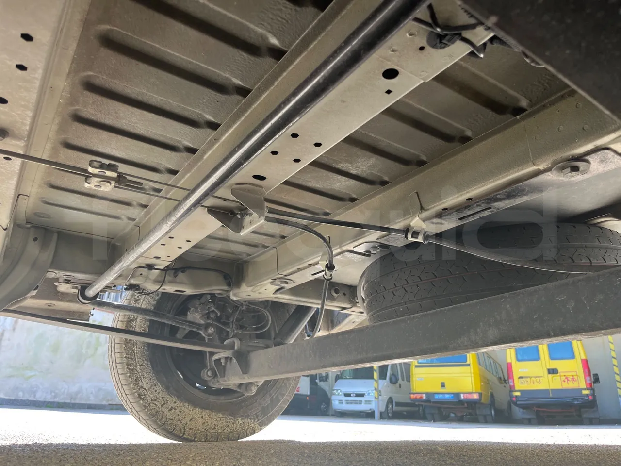 Fiat Ducato 250CENRC HE9RT - Euro 6 - 103 kW - 5.998 mt - axle 2 discs right