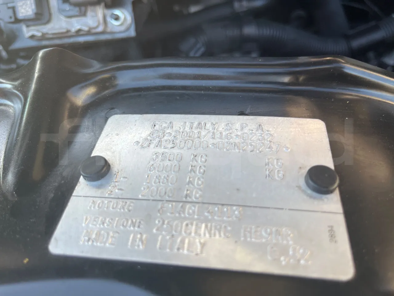 Fiat Ducato 250CENRC HE9RT - Euro 6 - 103 kW - 5.998 mt - vehicle plate photo