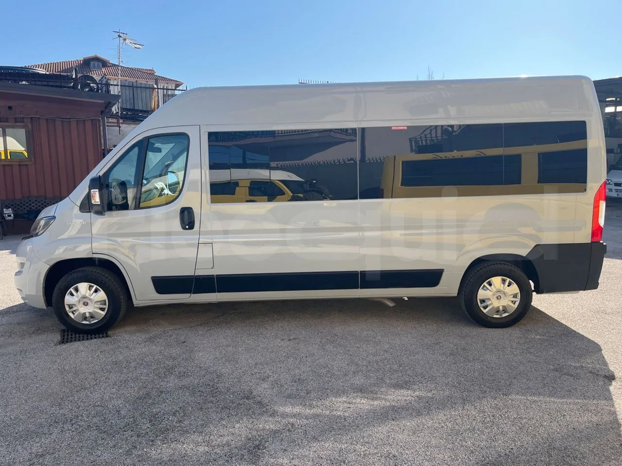 Fiat Ducato 250CENRC HE9RT - Euro 6 - 103 kW - 5.998 mt - left side photo