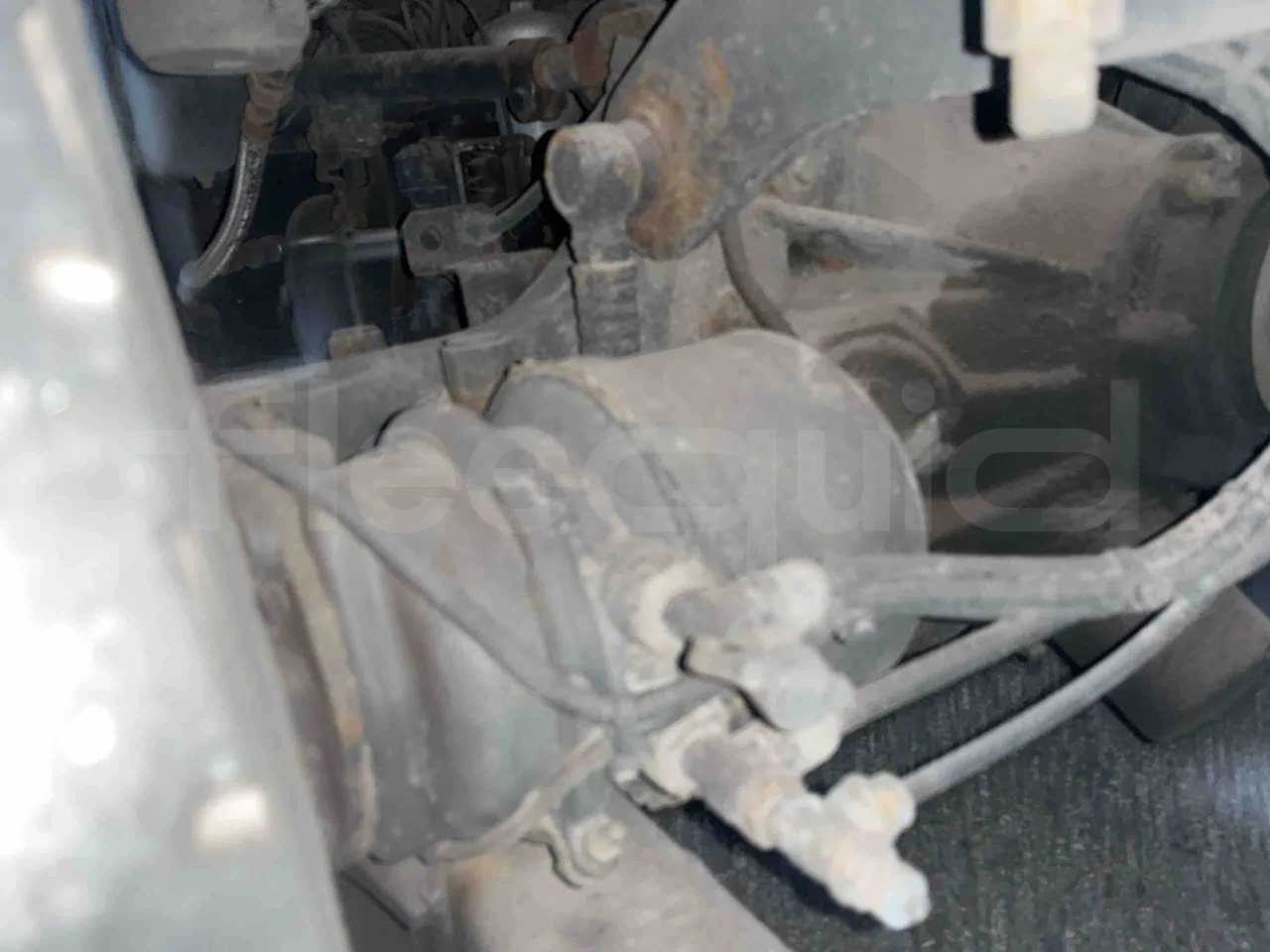 Scania Touring HD - axle 2 caliper brakes left